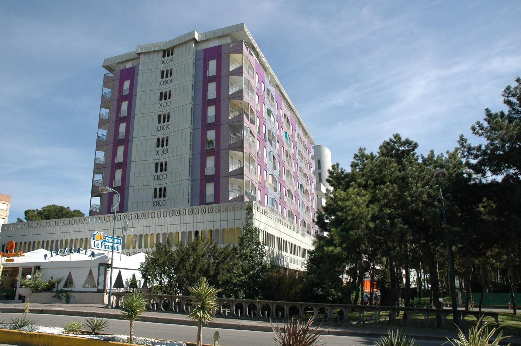 Residence Millefiori Lignano Sabbiadoro Eksteriør billede
